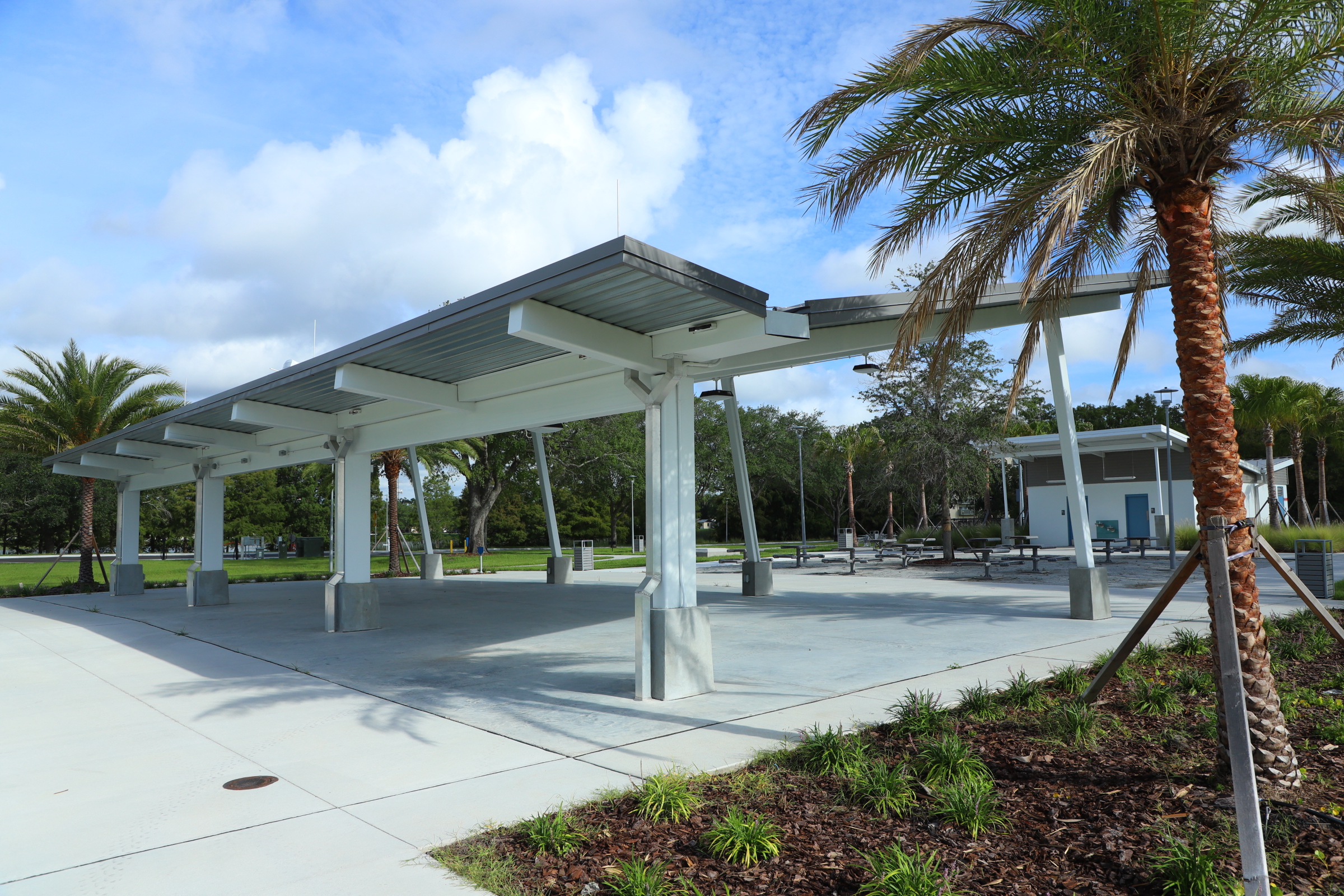 Pavillion and benches at Lake Lorna Doone Park